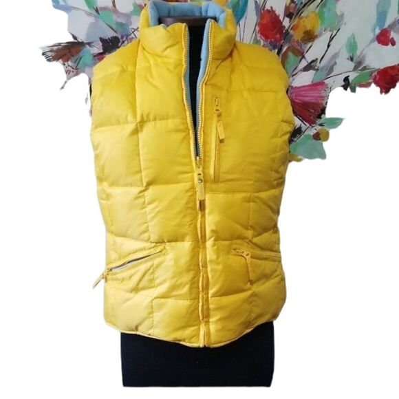 𝅺Old Navy Sleeveless Reversible Yellow and Blue Puffer Jacket - Picture 1 of 9